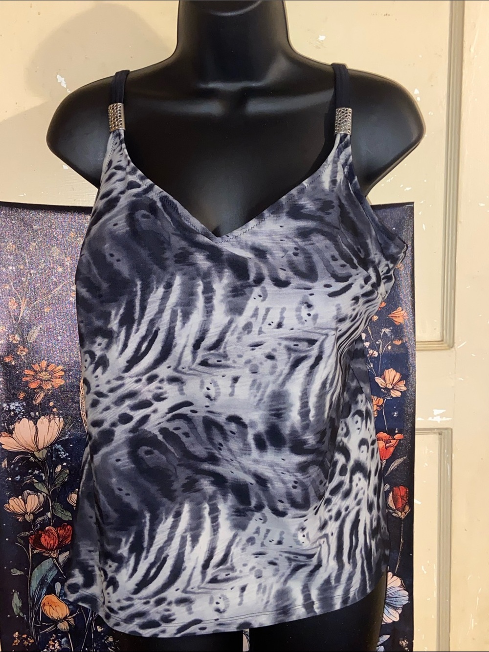 SNOW LEOPARD TANKINI TOP Black & Gray AMOENA